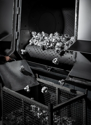 شاتبلاست آلومینیوم